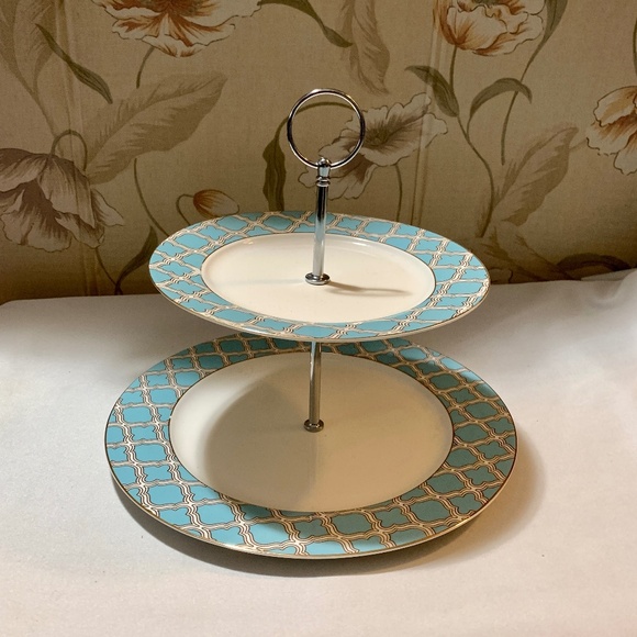Grace's Teaware Two Tier Tiered Tidbit Tray Server - Winter White, Blue, Gold - Picture 1 of 3